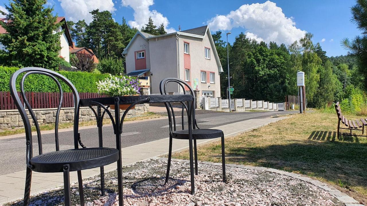 Penzion Prachov Йичин Экстерьер фото