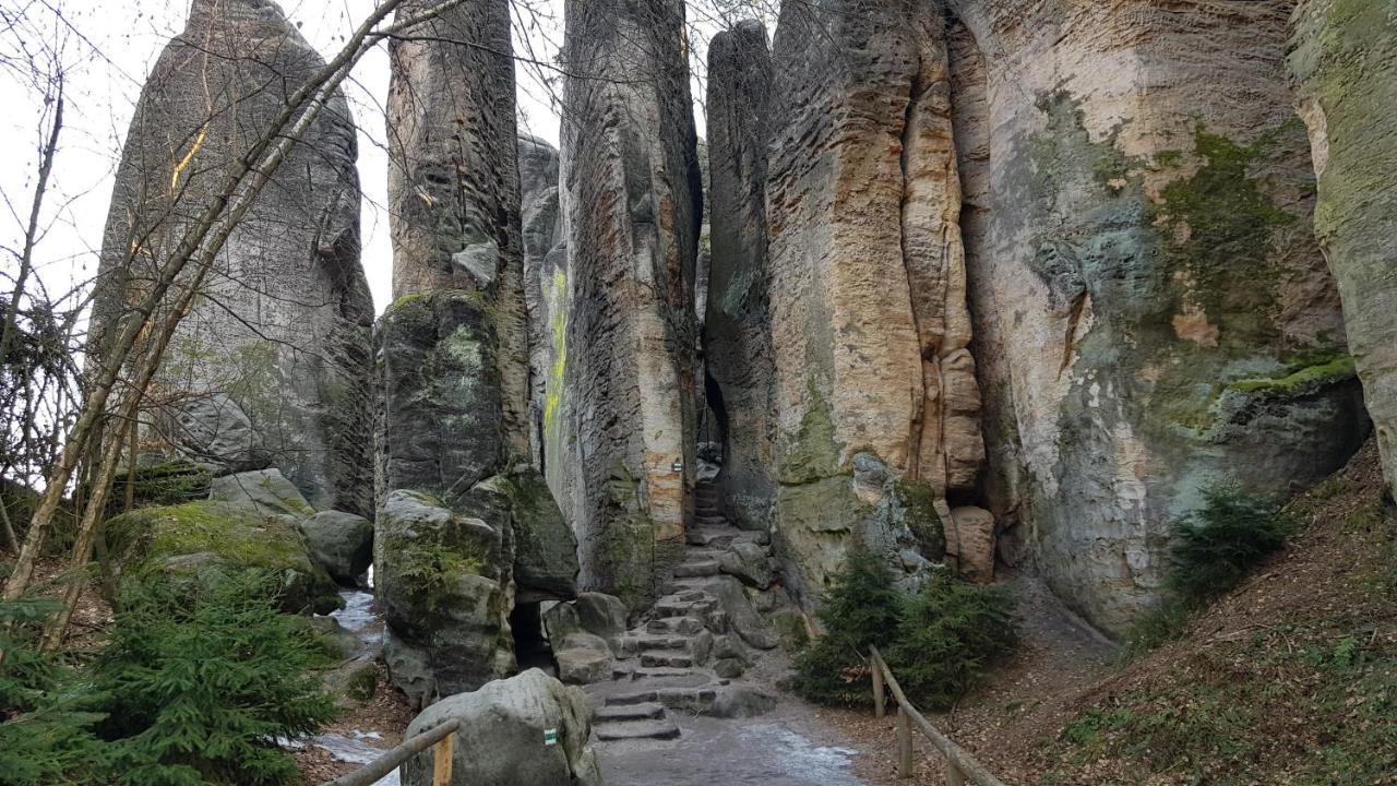 Penzion Prachov Йичин Экстерьер фото