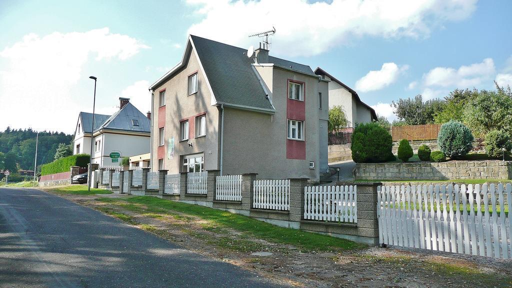 Penzion Prachov Йичин Экстерьер фото